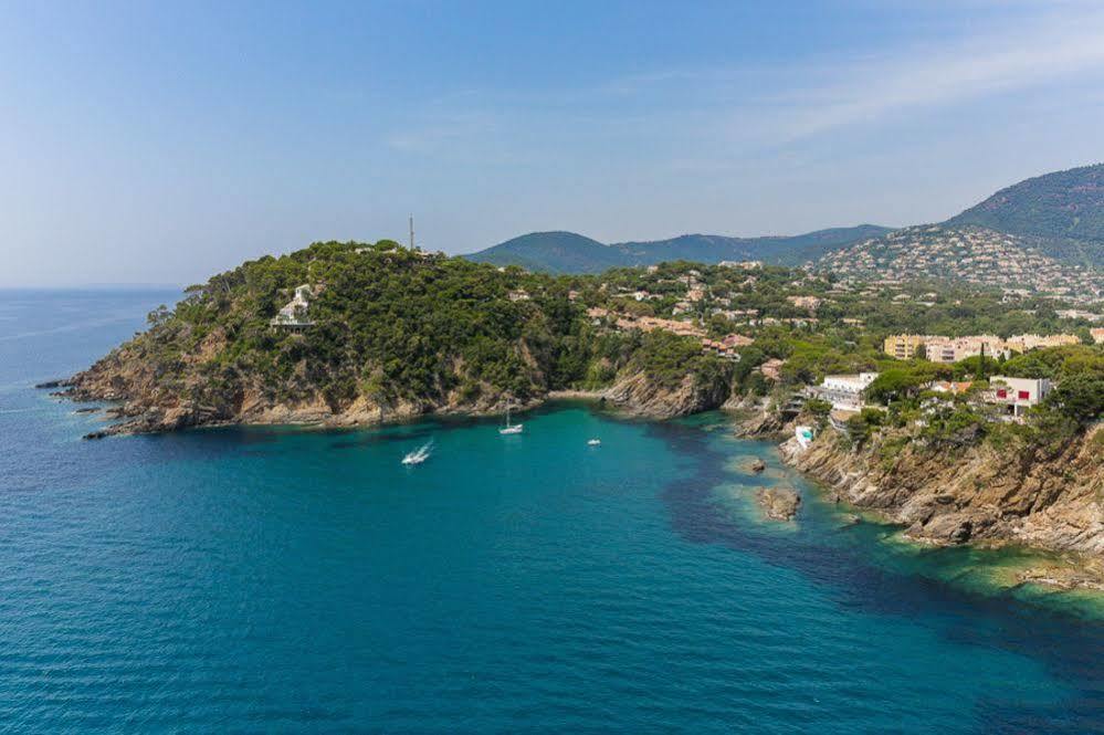 Hotel La Calanque Cavalaire-sur-Mer Exteriér fotografie